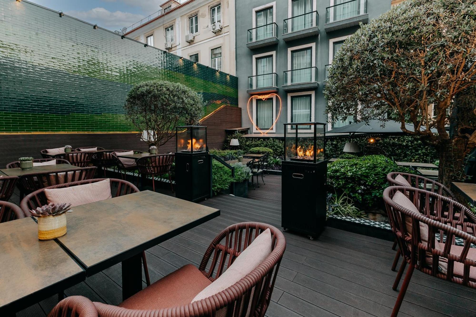 138 Liberdade Hotel リスボン エクステリア 写真 The Garden