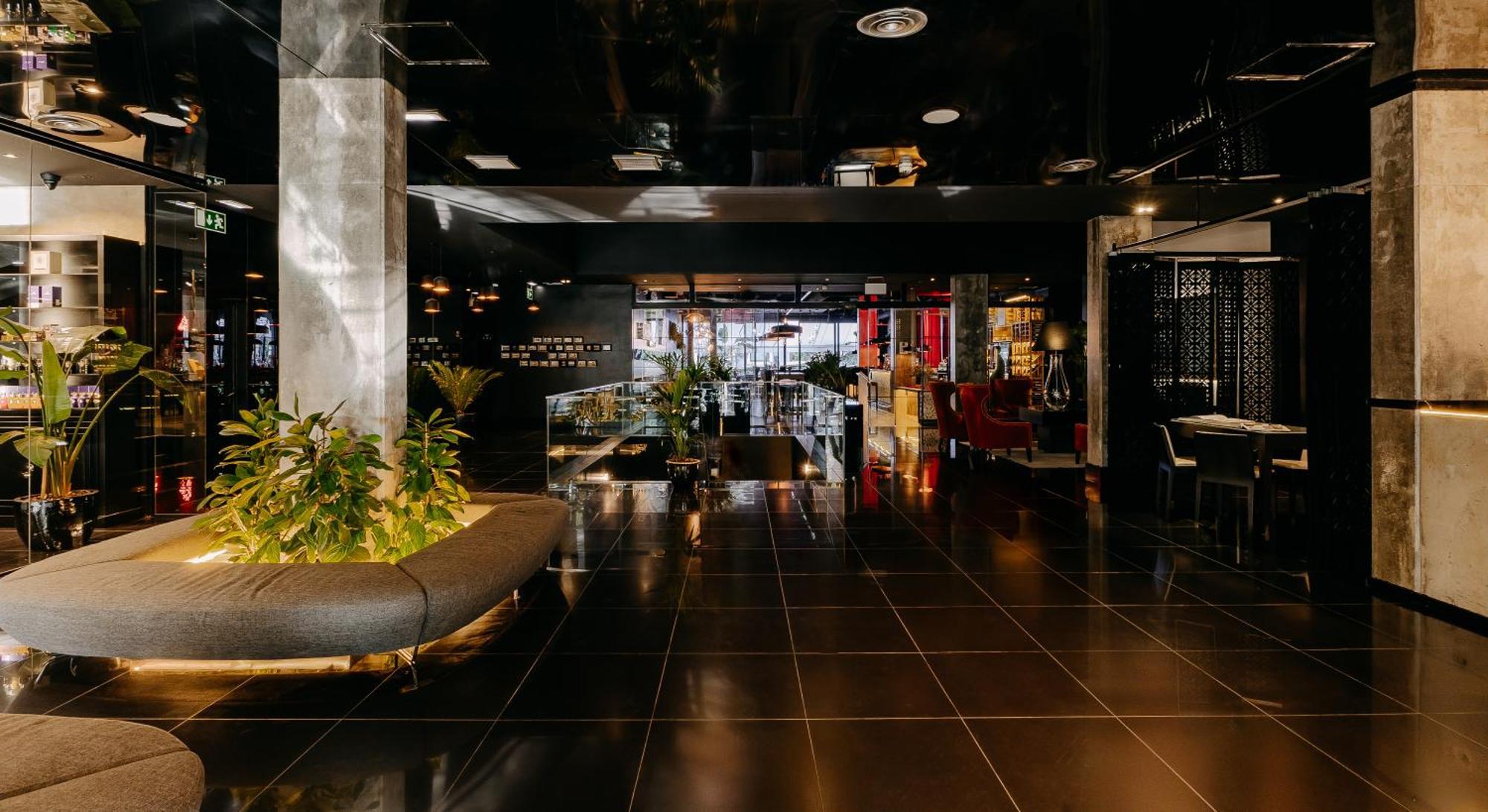 138 Liberdade Hotel リスボン エクステリア 写真 Interior of the restaurant