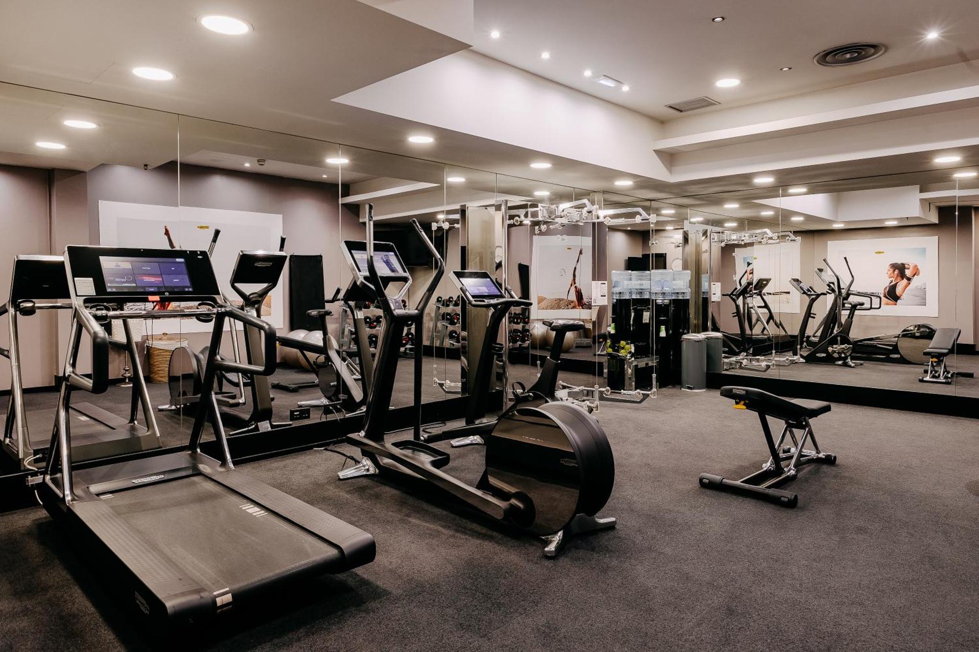 138 Liberdade Hotel リスボン エクステリア 写真 The gym at the hotel