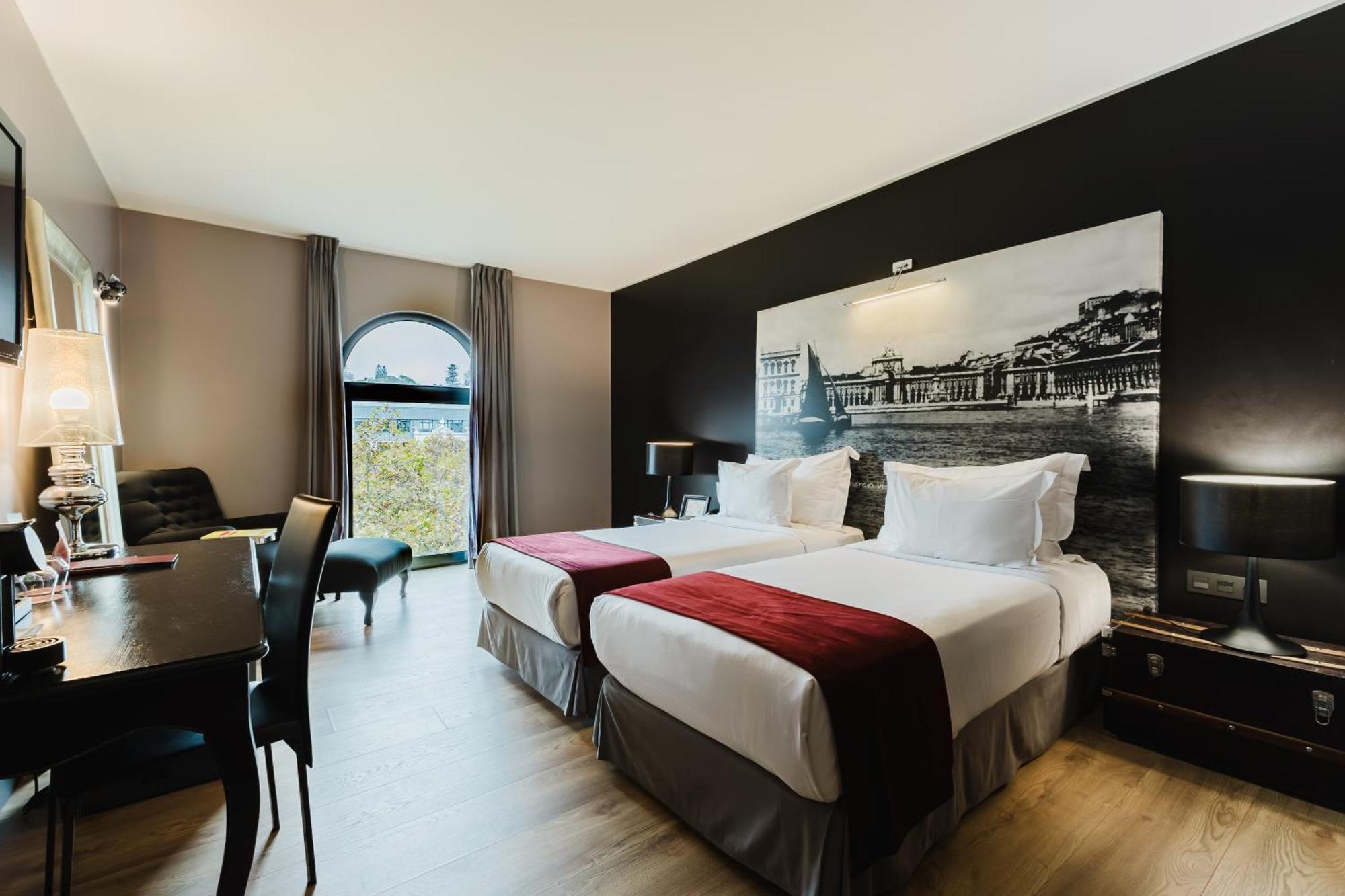 138 Liberdade Hotel リスボン エクステリア 写真 Room at Hotel AC Palacio de Duero