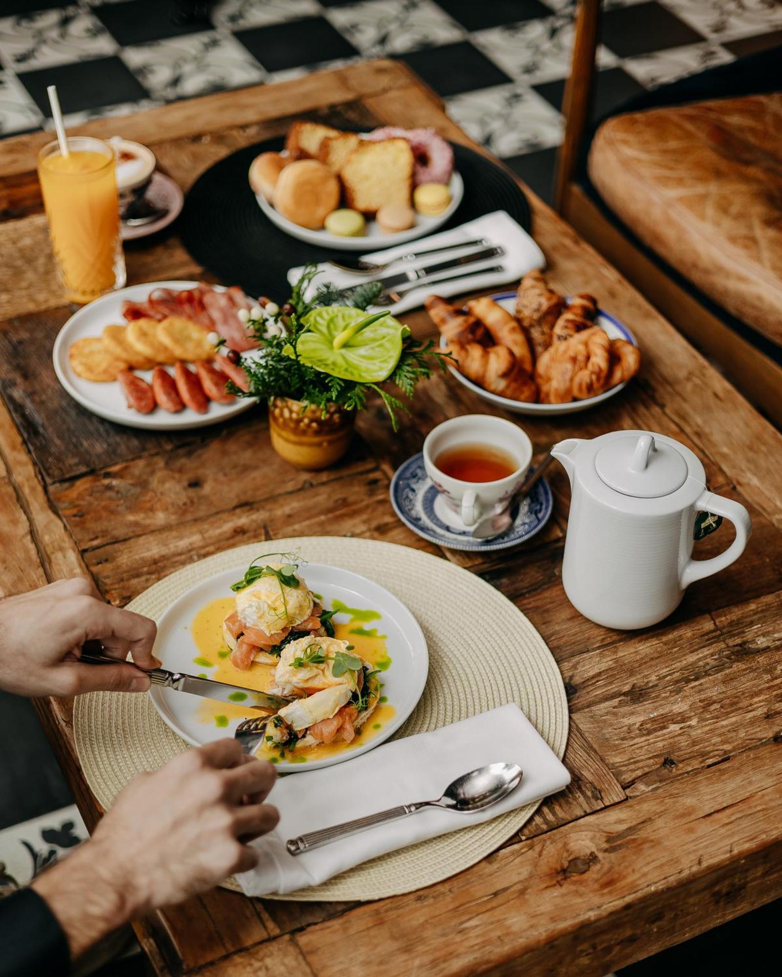 138 Liberdade Hotel リスボン エクステリア 写真 A breakfast at the restaurant