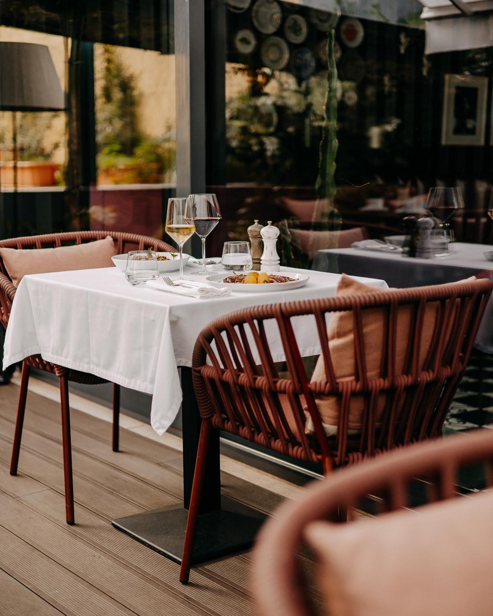 138 Liberdade Hotel リスボン エクステリア 写真 Restaurant